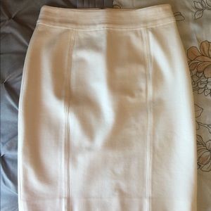 WHBM Off White size 8 Skirt